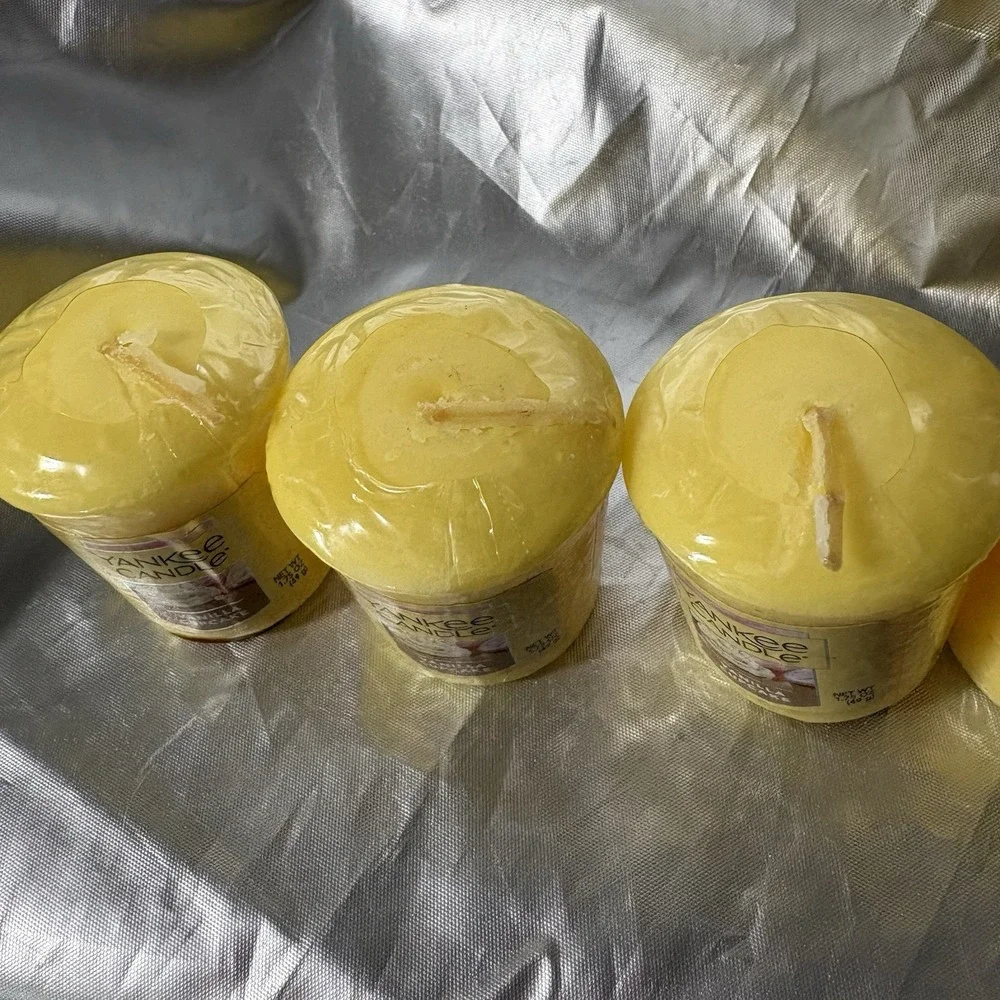 Yankee Candle‎ Vanilla Cupcake Votives Pack 6–NEW Sealed